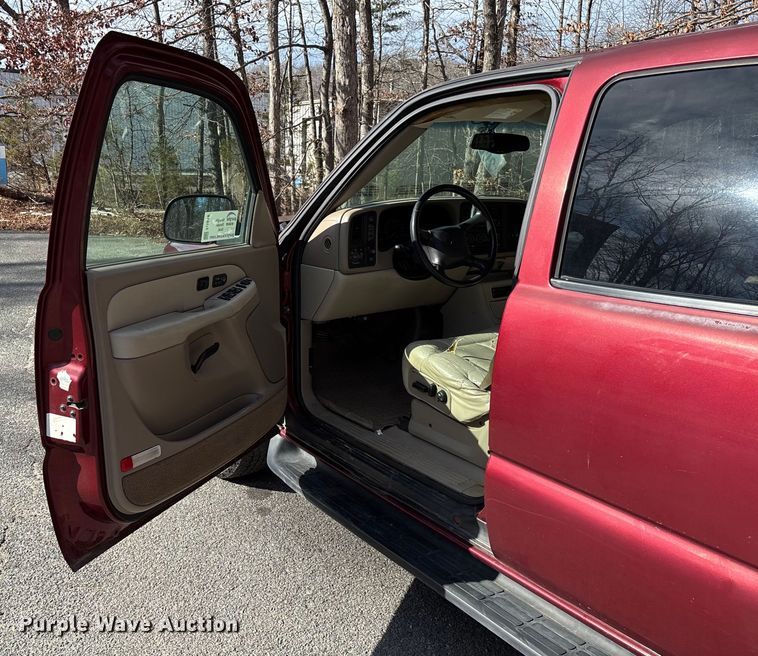 image for item FI1618 2002 Chevrolet Tahoe SUV