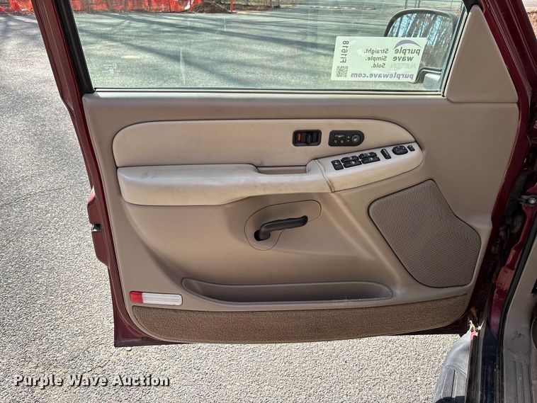 image for item FI1618 2002 Chevrolet Tahoe SUV