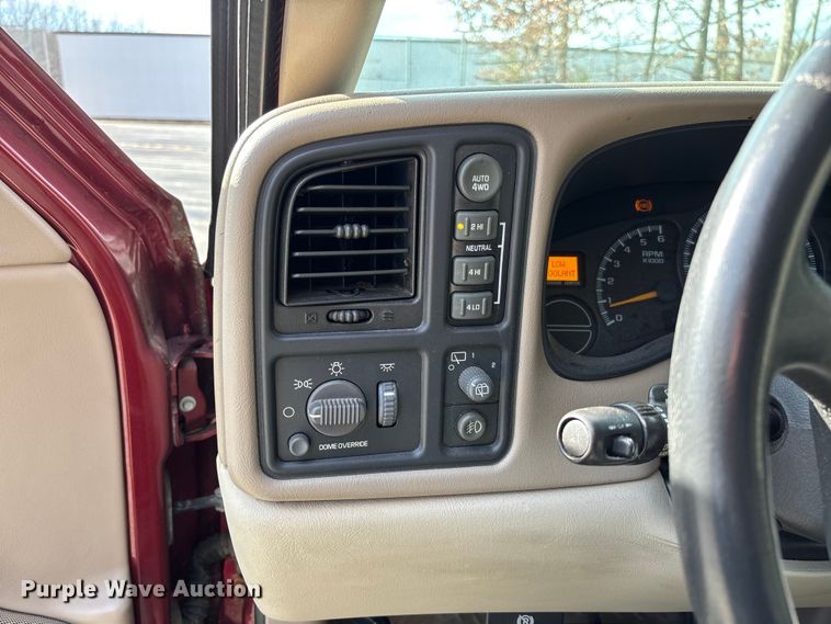 image for item FI1618 2002 Chevrolet Tahoe SUV