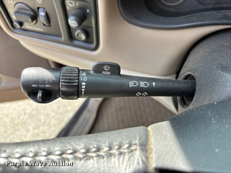 image for item FI1618 2002 Chevrolet Tahoe SUV