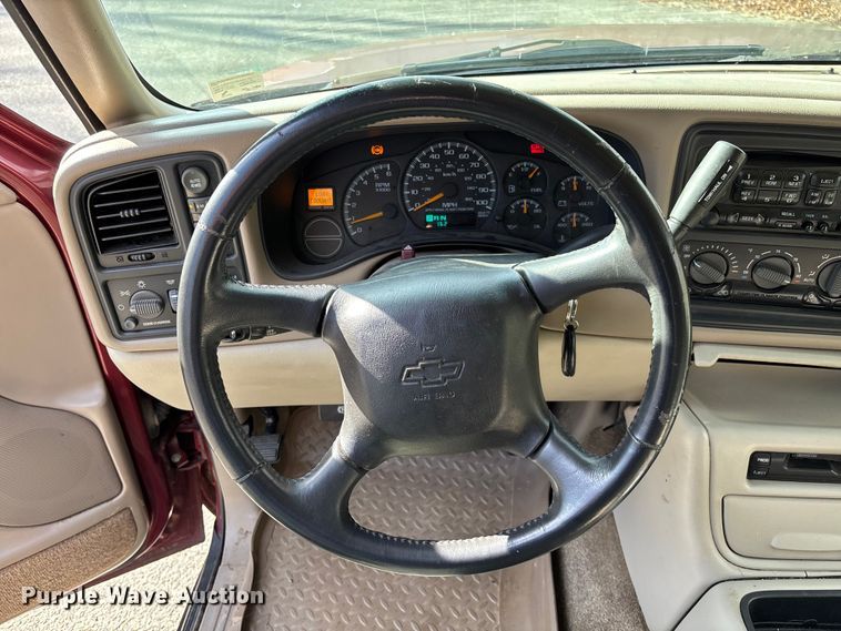 image for item FI1618 2002 Chevrolet Tahoe SUV