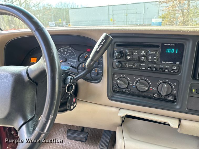 image for item FI1618 2002 Chevrolet Tahoe SUV