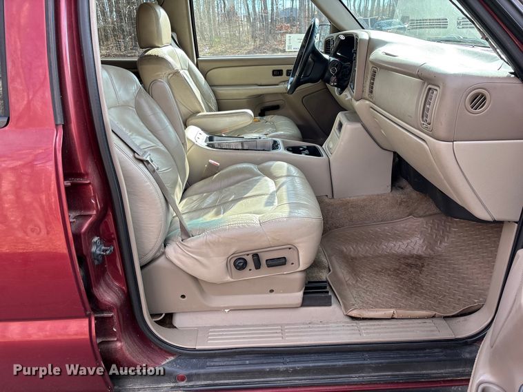 image for item FI1618 2002 Chevrolet Tahoe SUV