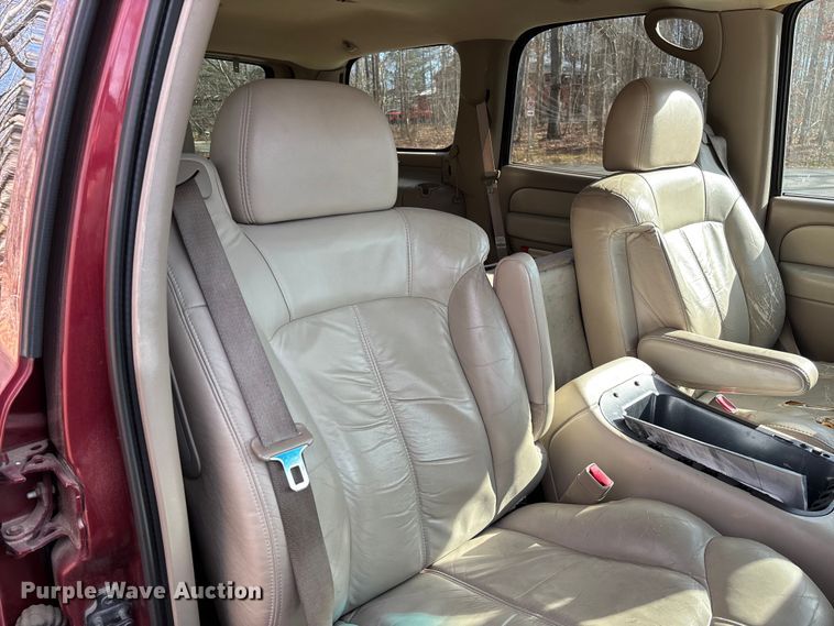 image for item FI1618 2002 Chevrolet Tahoe SUV