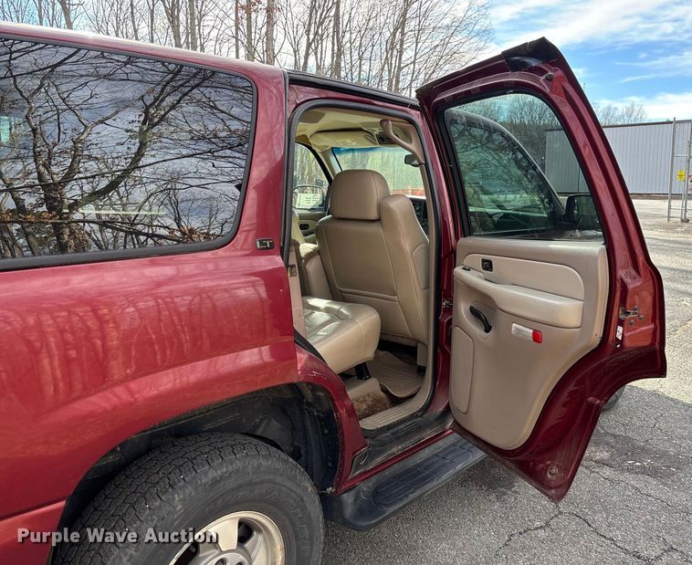 image for item FI1618 2002 Chevrolet Tahoe SUV