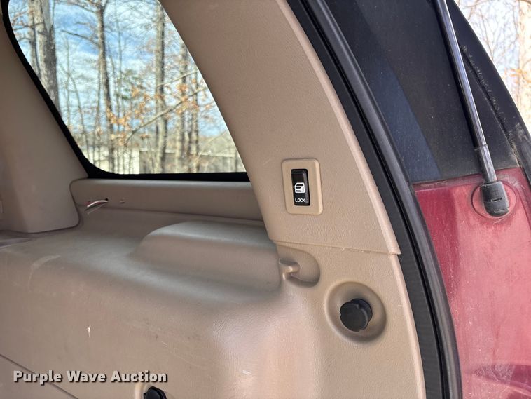 image for item FI1618 2002 Chevrolet Tahoe SUV