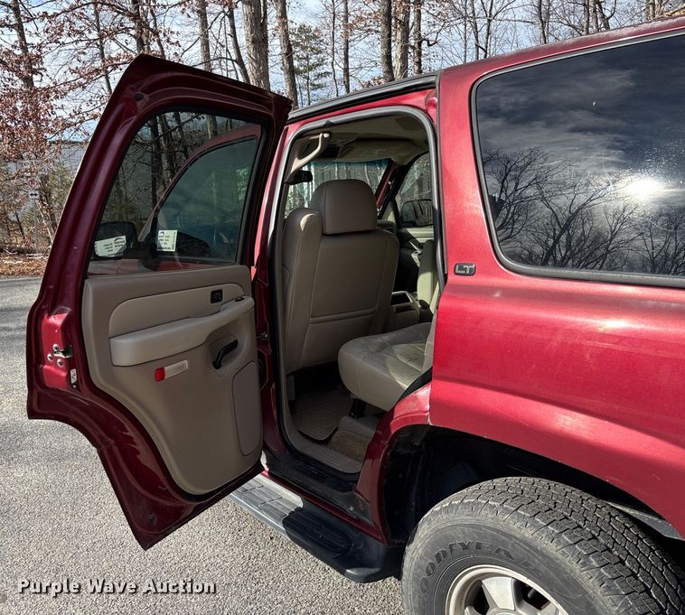 image for item FI1618 2002 Chevrolet Tahoe SUV