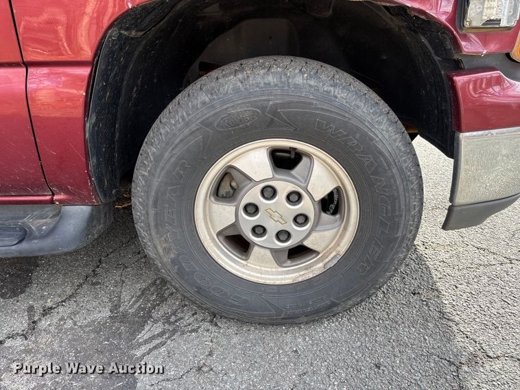 image for item FI1618 2002 Chevrolet Tahoe SUV