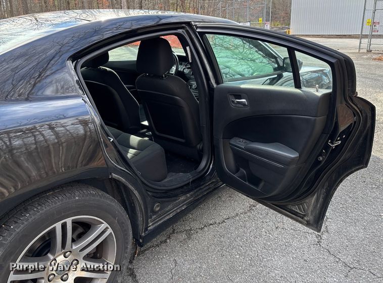 image for item FI1624 2012 Dodge Charger Police