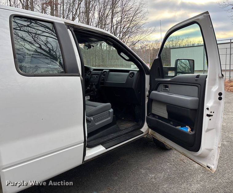 image for item FI1625 2011 Ford F150 XL Ext. Cab pickup truck