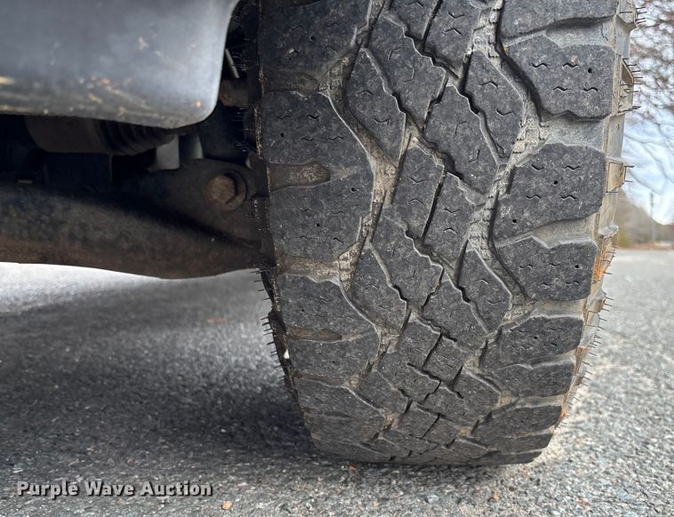 image for item FI1625 2011 Ford F150 XL Ext. Cab pickup truck