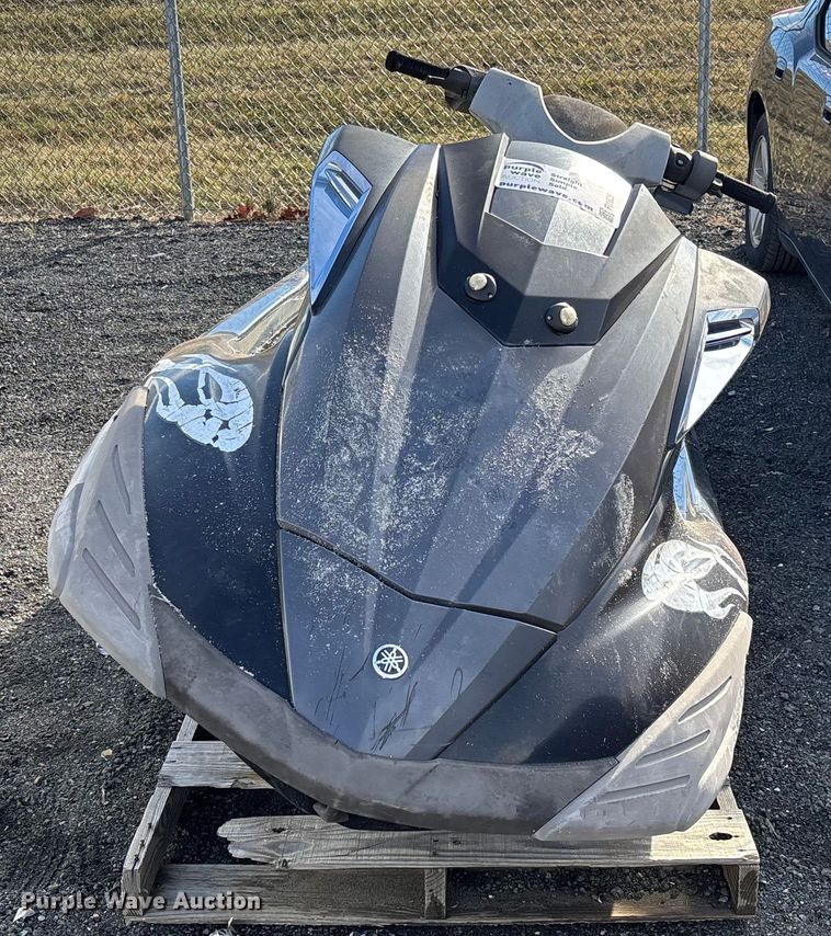 image for item FI1628 Yamaha FX1800-G personal watercraft