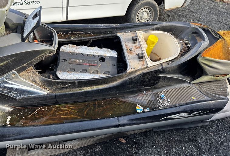 image for item FI1628 Yamaha FX1800-G personal watercraft