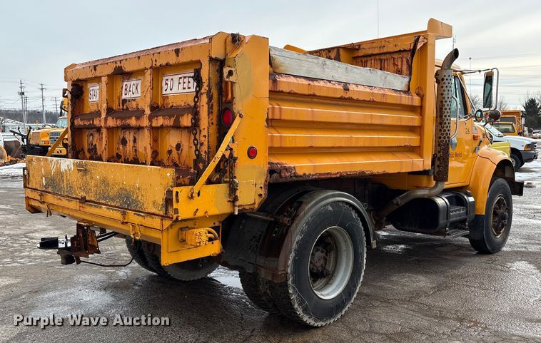image for item FK1084 2000 International 4900 dump truck