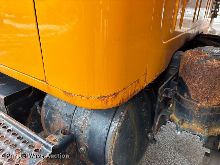 image for item FK1084 2000 International 4900 dump truck