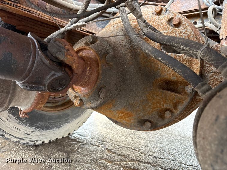 image for item FK1084 2000 International 4900 dump truck