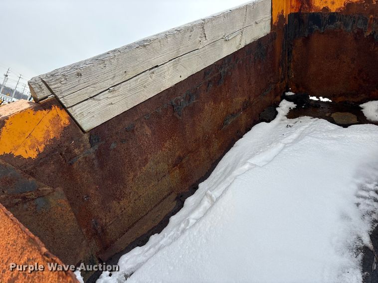 image for item FK1084 2000 International 4900 dump truck