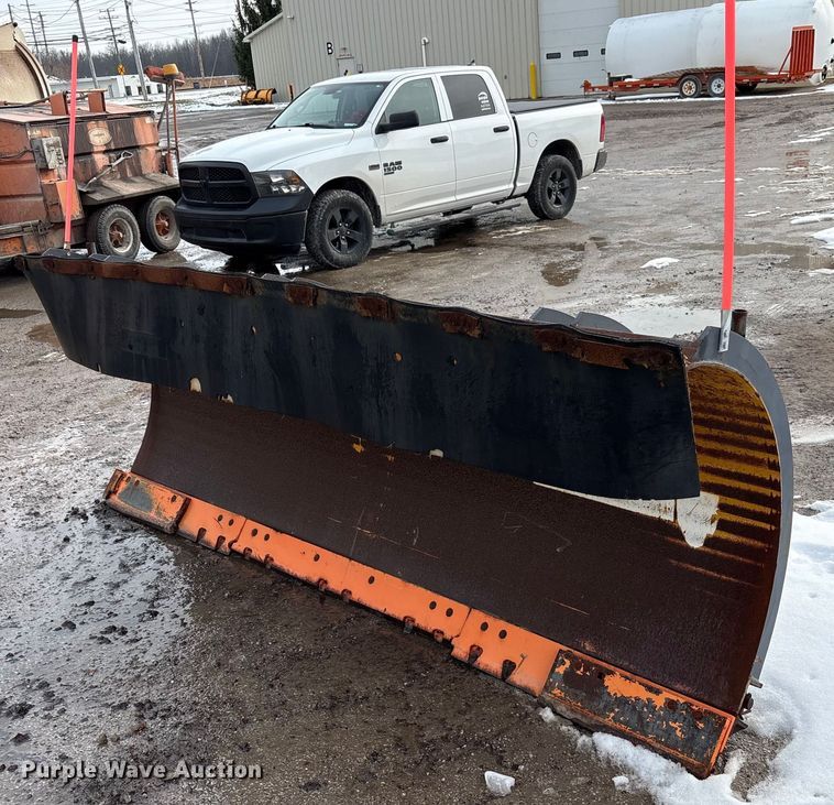 image for item FK1084 2000 International 4900 dump truck