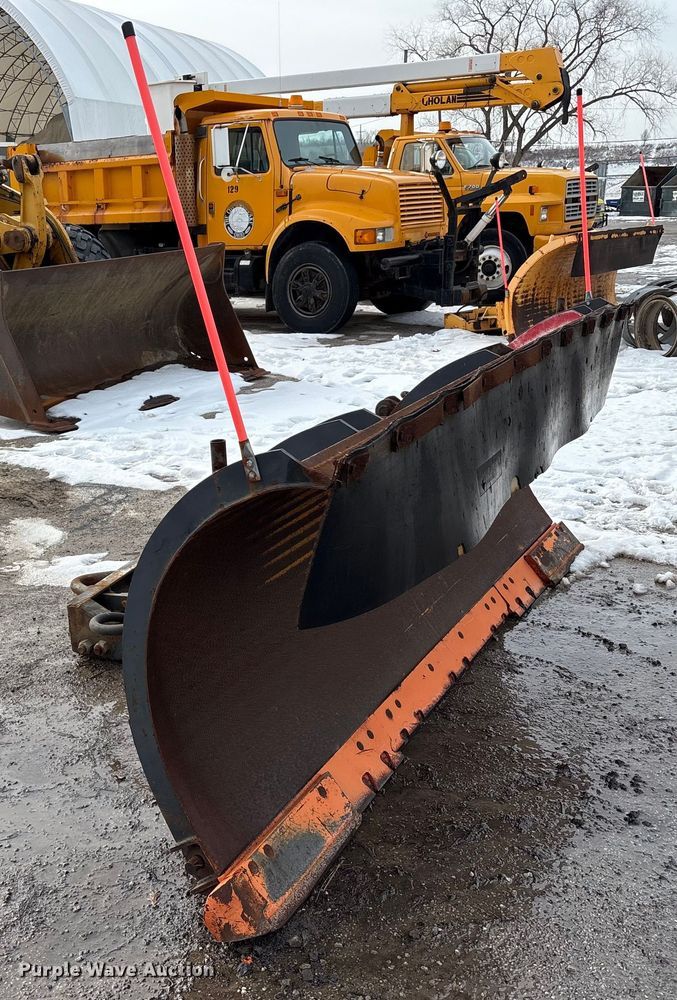 image for item FK1084 2000 International 4900 dump truck