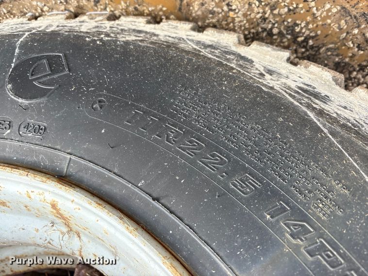 image for item FK1084 2000 International 4900 dump truck