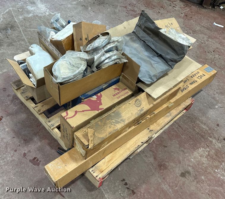 image for item FK1084 2000 International 4900 dump truck