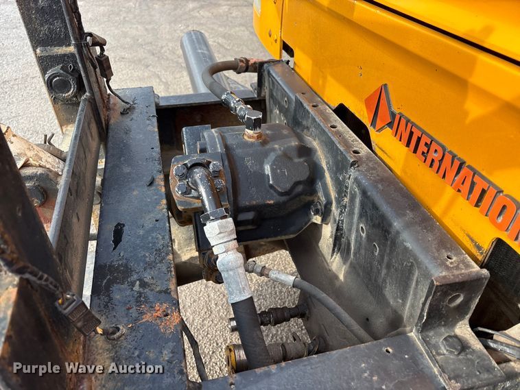 image for item FK1086 1991 International 4900 dump truck