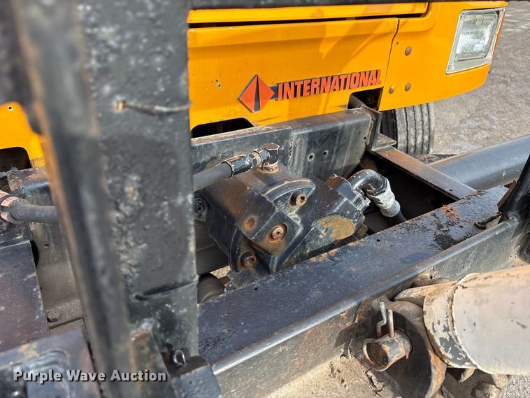 image for item FK1086 1991 International 4900 dump truck