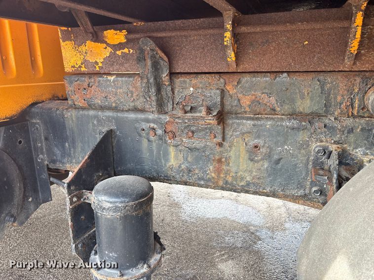 image for item FK1086 1991 International 4900 dump truck