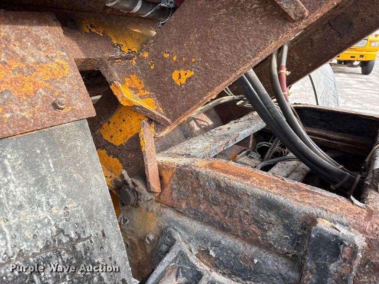 image for item FK1086 1991 International 4900 dump truck