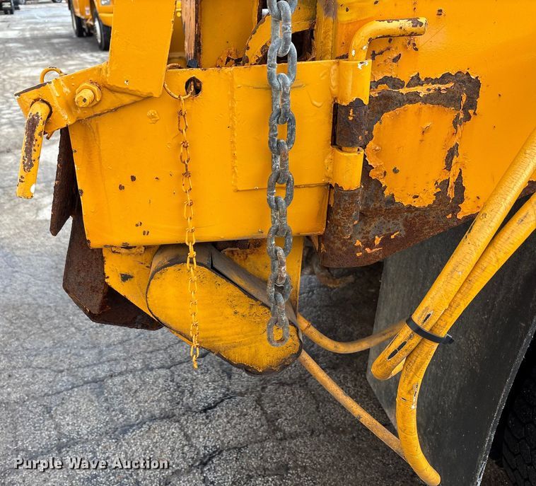 image for item FK1086 1991 International 4900 dump truck