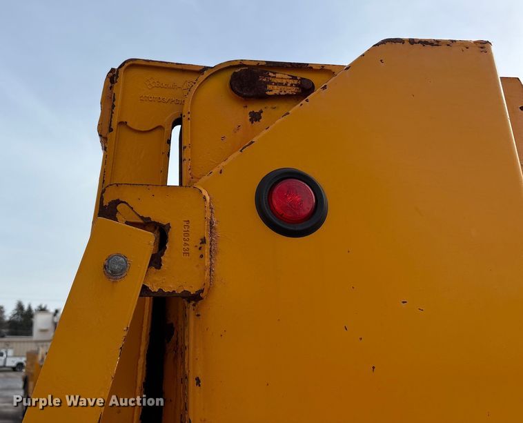 image for item FK1086 1991 International 4900 dump truck