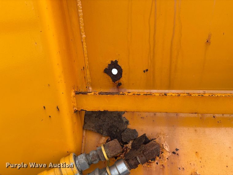 image for item FK1086 1991 International 4900 dump truck