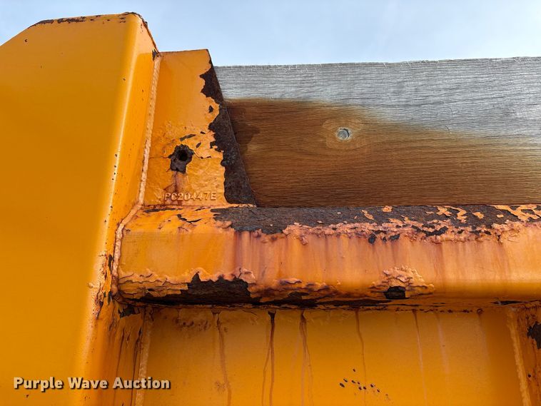 image for item FK1086 1991 International 4900 dump truck