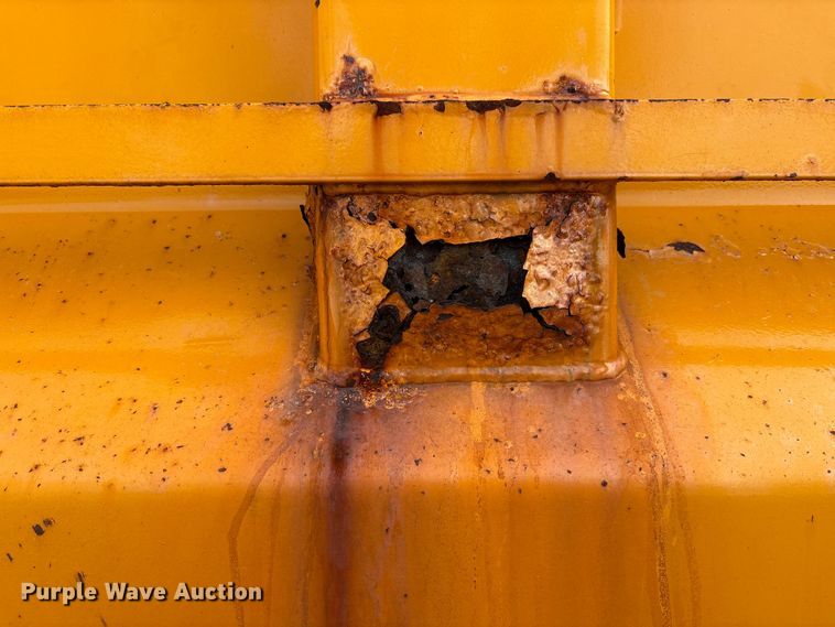 image for item FK1086 1991 International 4900 dump truck