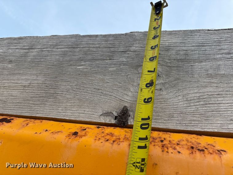 image for item FK1086 1991 International 4900 dump truck