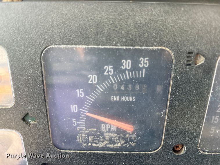 image for item FK1086 1991 International 4900 dump truck