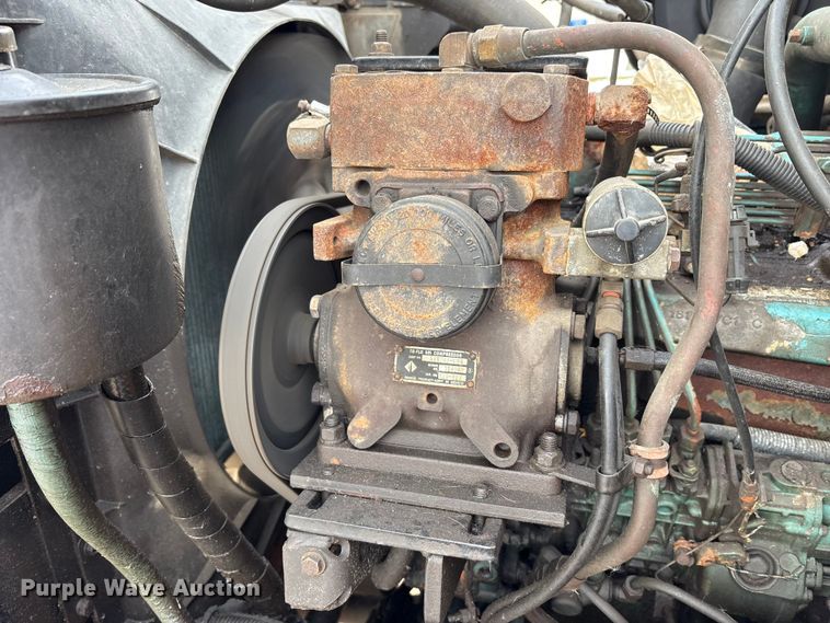 image for item FK1086 1991 International 4900 dump truck