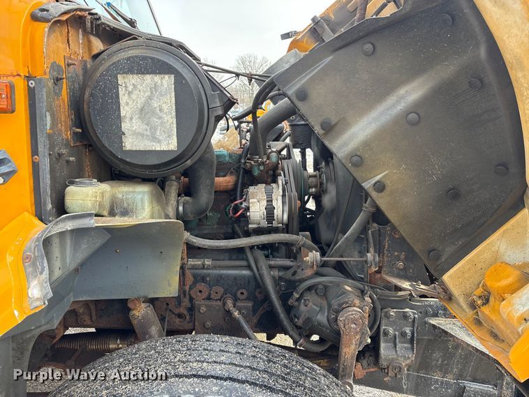 image for item FK1086 1991 International 4900 dump truck