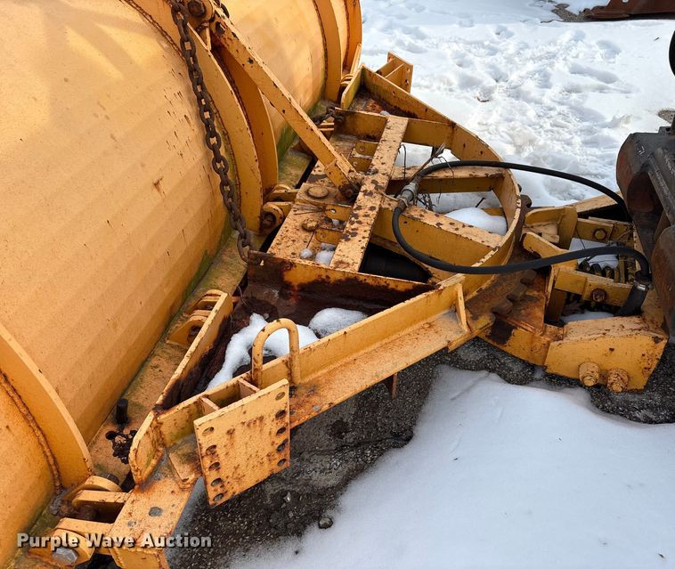 image for item FK1086 1991 International 4900 dump truck