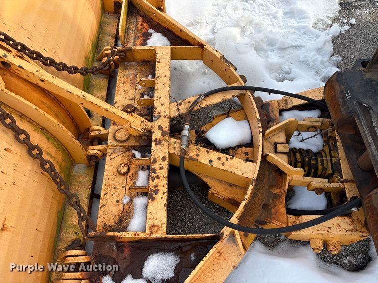 image for item FK1086 1991 International 4900 dump truck