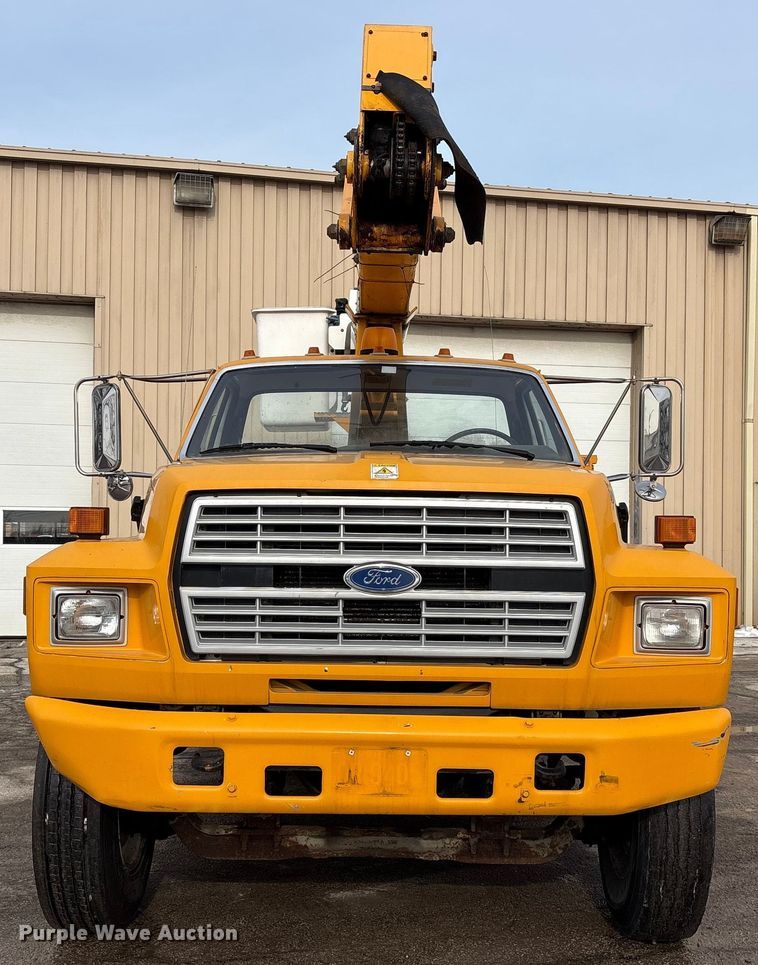image for item FK1087 1994 Ford F700 bucket truck