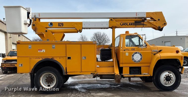 image for item FK1087 1994 Ford F700 bucket truck