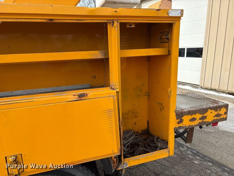 image for item FK1087 1994 Ford F700 bucket truck