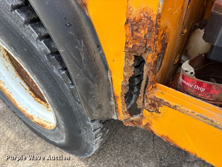 image for item FK1087 1994 Ford F700 bucket truck