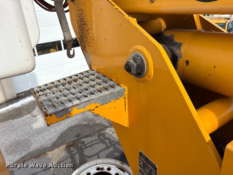 image for item FK1087 1994 Ford F700 bucket truck