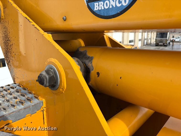 image for item FK1087 1994 Ford F700 bucket truck