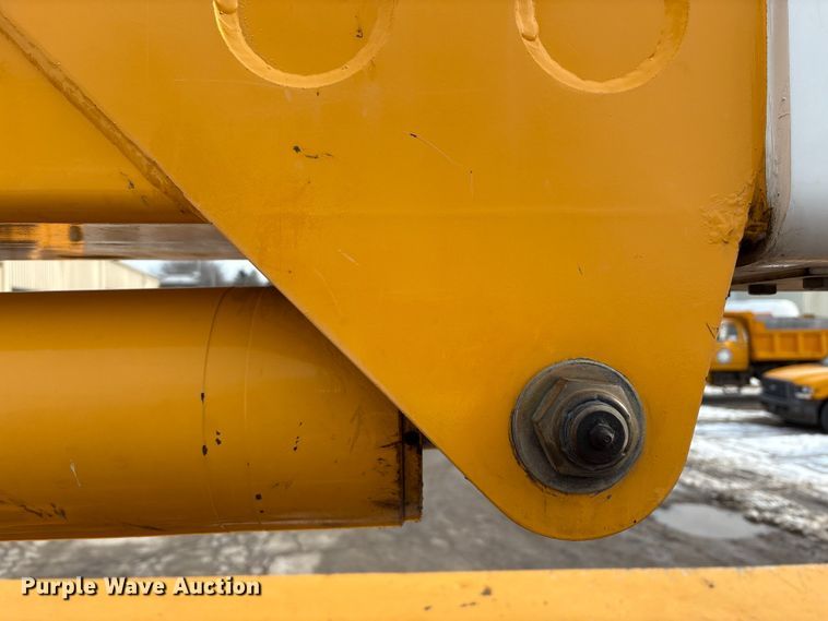 image for item FK1087 1994 Ford F700 bucket truck