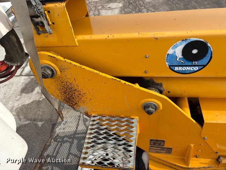 image for item FK1087 1994 Ford F700 bucket truck