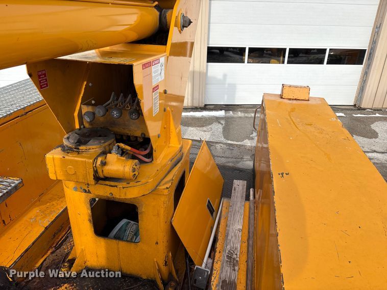 image for item FK1087 1994 Ford F700 bucket truck