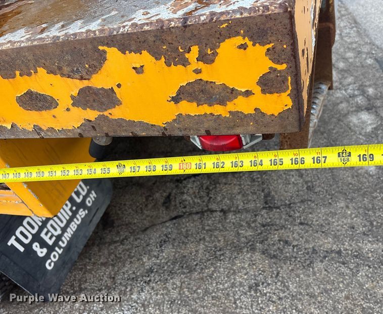 image for item FK1087 1994 Ford F700 bucket truck